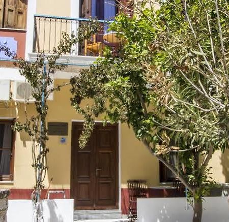 Symi Center Hotel Екстер'єр фото