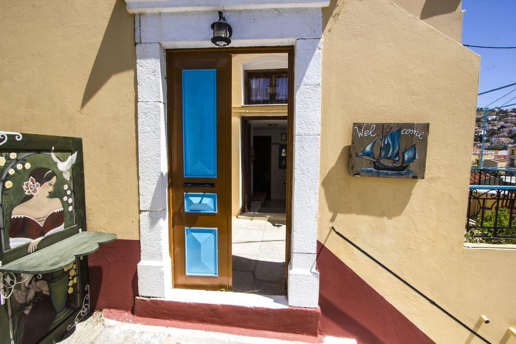 Symi Center Hotel Екстер'єр фото