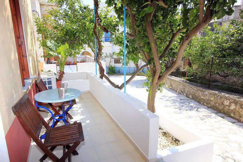 Symi Center Hotel Екстер'єр фото
